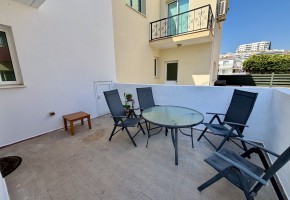 Detached Villa For Sale in Universal