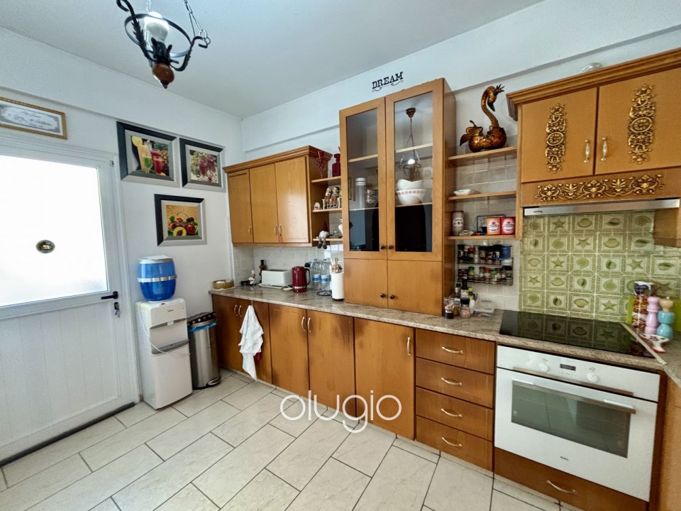 Detached Villa For Sale in Universal