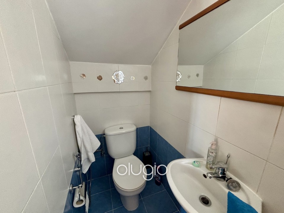 Detached Villa For Sale in Universal