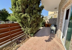Detached Villa For Sale in Universal