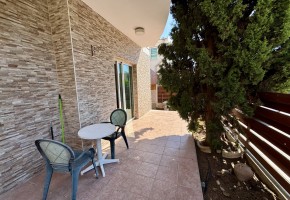 Detached Villa For Sale in Universal