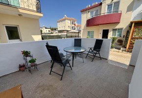 Detached Villa For Sale in Universal