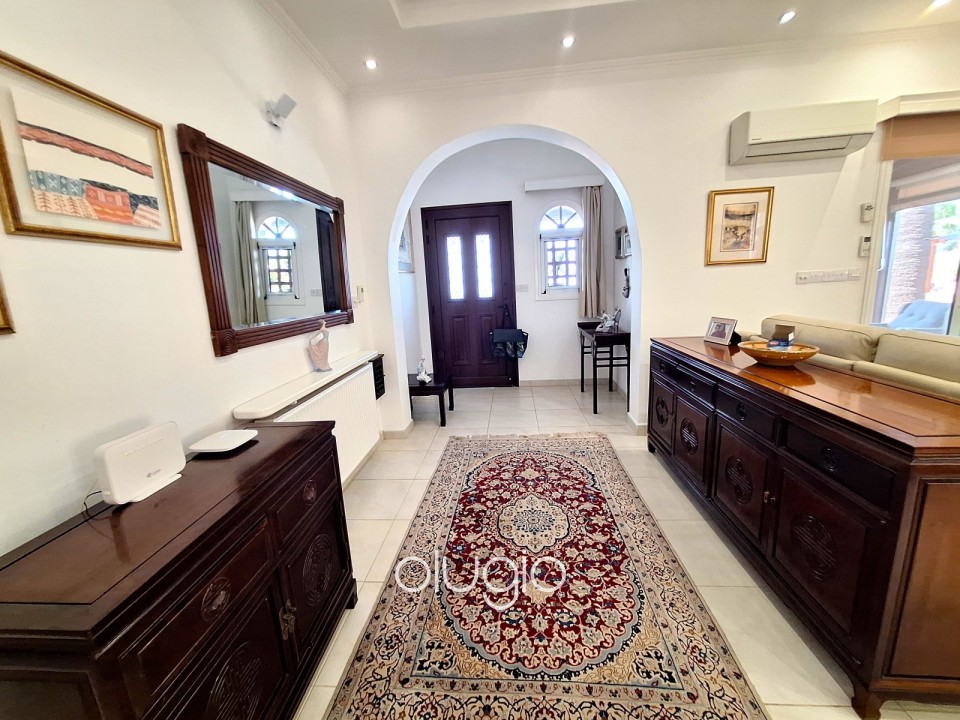 Bungalow For Sale in Koili