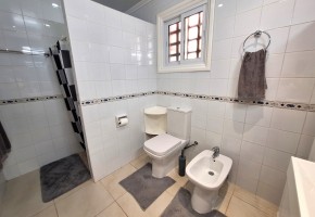 Bungalow For Sale in Koili