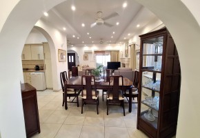 Bungalow For Sale in Koili