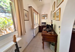 Bungalow For Sale in Koili