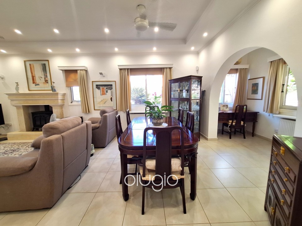 Bungalow For Sale in Koili
