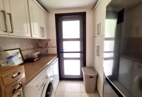 Bungalow For Sale in Koili
