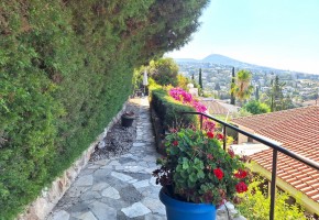 Bungalow For Sale in Koili