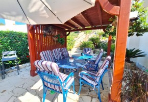 Bungalow For Sale in Koili