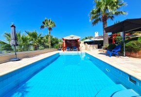 Bungalow For Sale in Koili