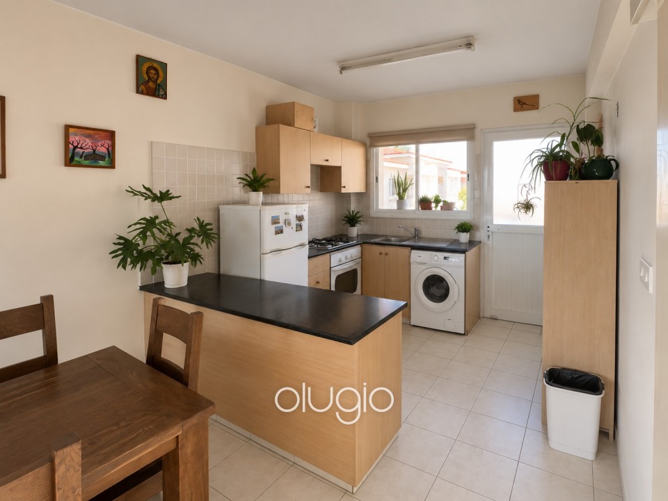 Apartment For Sale in Chloraka
