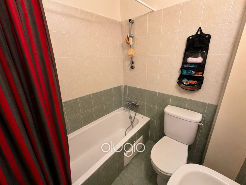 Apartment For Sale in Chloraka