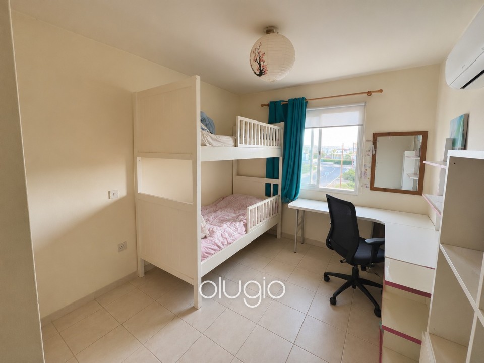 Apartment For Sale in Chloraka