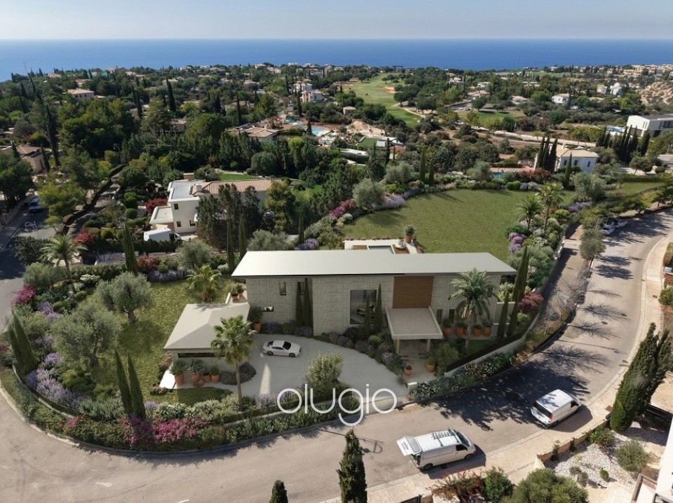 Detached Villa For Sale in Aphrodite Hills