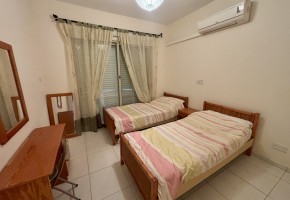 Apartment For Sale in Tombs of the Kings