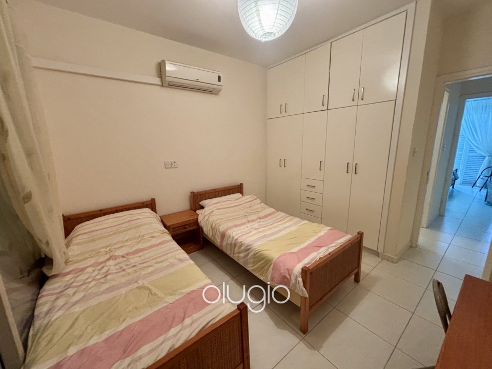 Apartment For Sale in Tombs of the Kings