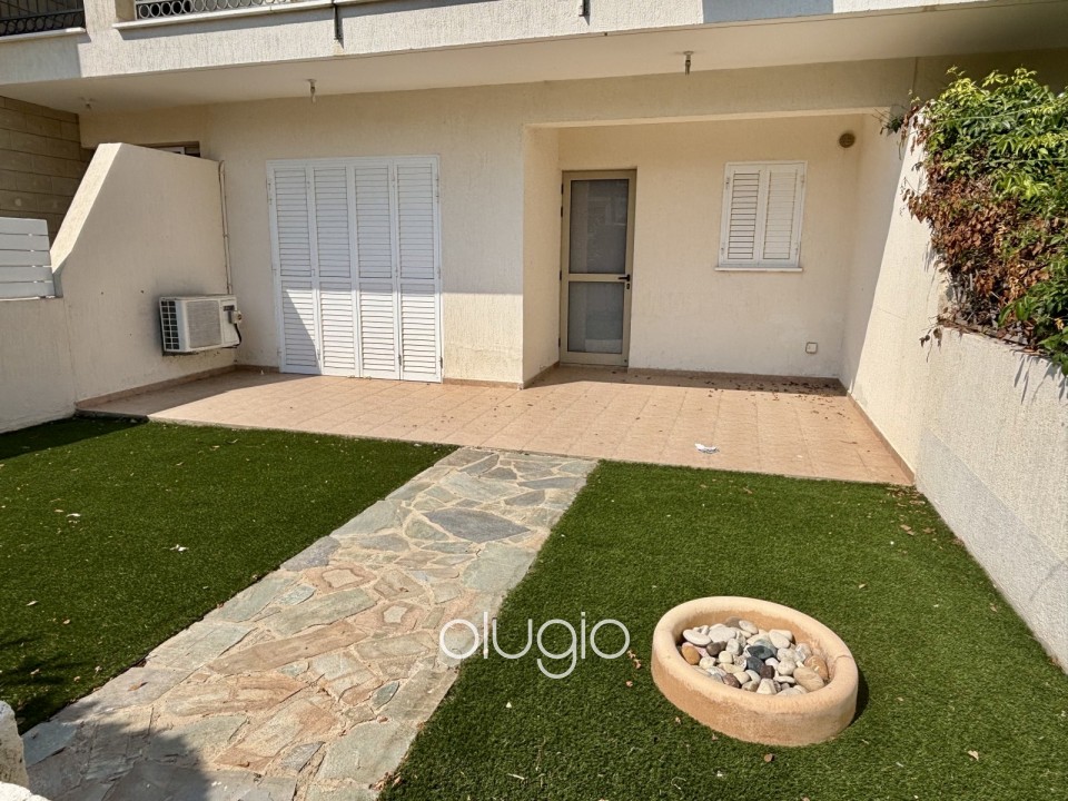 Apartment For Sale in Tombs of the Kings