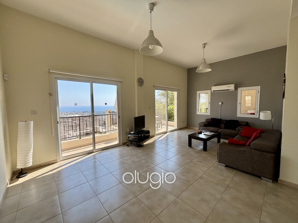 Detached Villa For Sale in Peyia