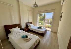 Detached Villa For Sale in Peyia