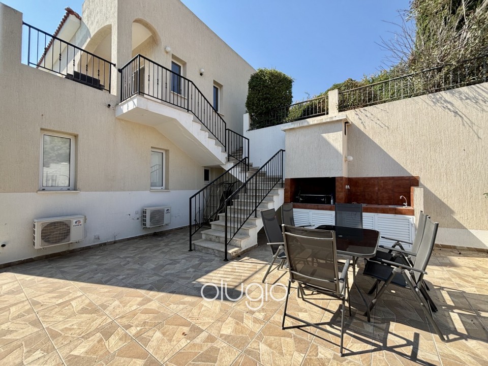 Detached Villa For Sale in Peyia