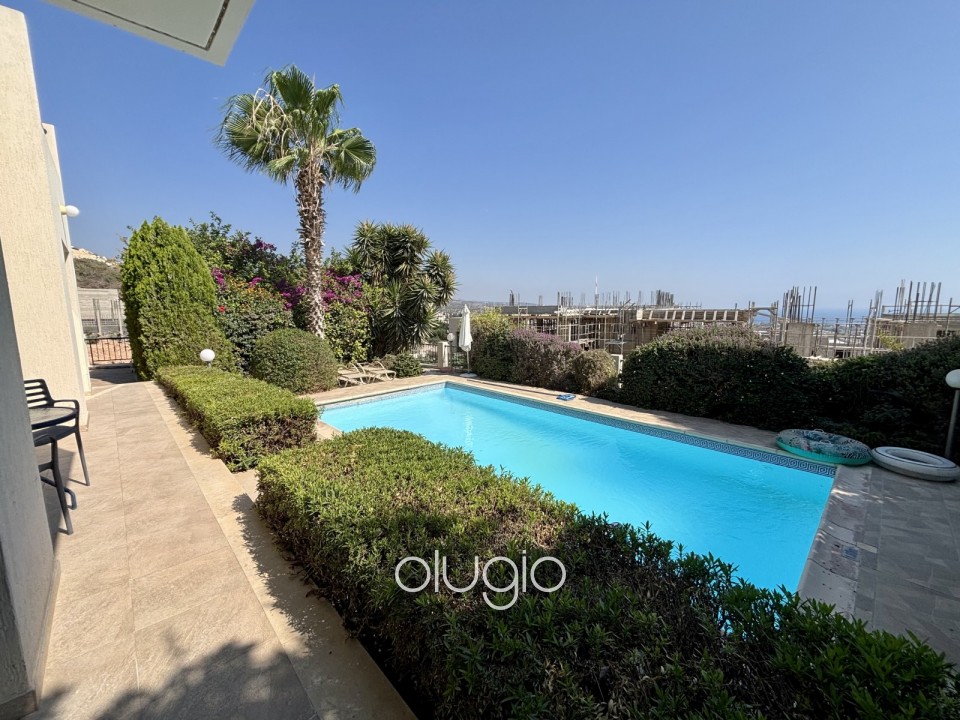 Detached Villa For Sale in Peyia