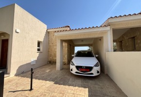 Detached Villa For Sale in Peyia