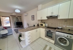 Apartment For Sale  in  Tombs of the Kings