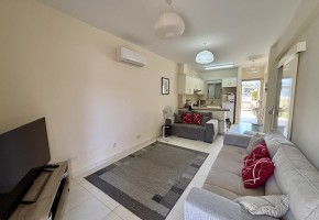 Apartment For Sale  in  Tombs of the Kings