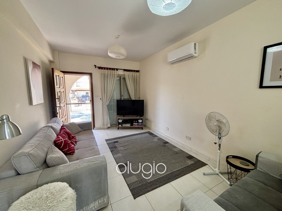 Apartment For Sale  in  Tombs of the Kings