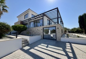 Detached Villa For Sale in Sea Caves - St.George, Paphos - S