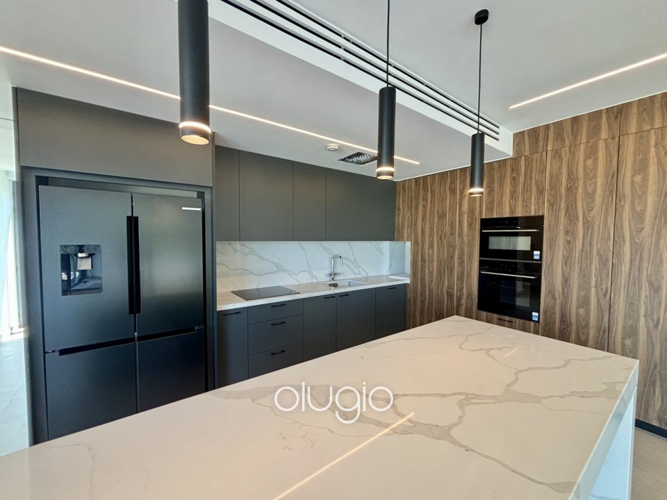 Detached Villa For Sale in Sea Caves - St.George