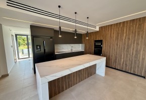 Detached Villa For Sale in Sea Caves - St.George