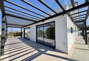 Detached Villa For Sale in Sea Caves - St.George