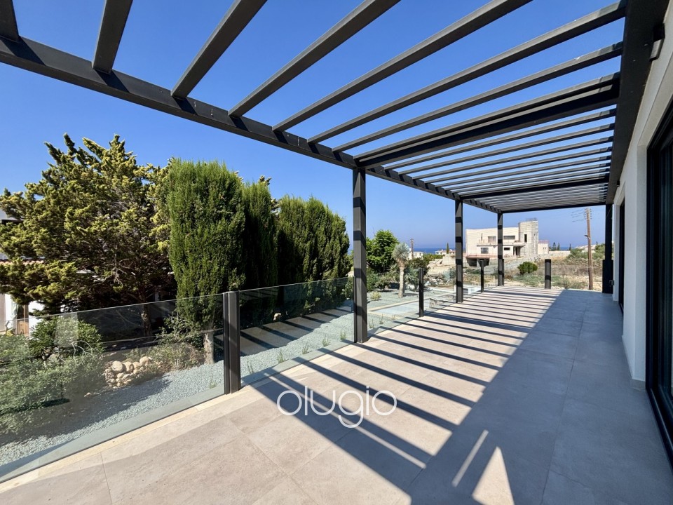 Detached Villa For Sale in Sea Caves - St.George