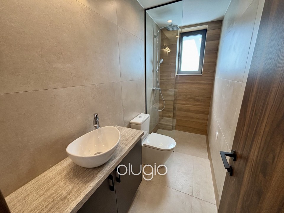 Detached Villa For Sale in Sea Caves - St.George