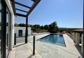 Detached Villa For Sale in Sea Caves - St.George