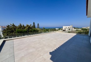 Detached Villa For Sale in Sea Caves - St.George