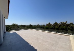 Detached Villa For Sale in Sea Caves - St.George