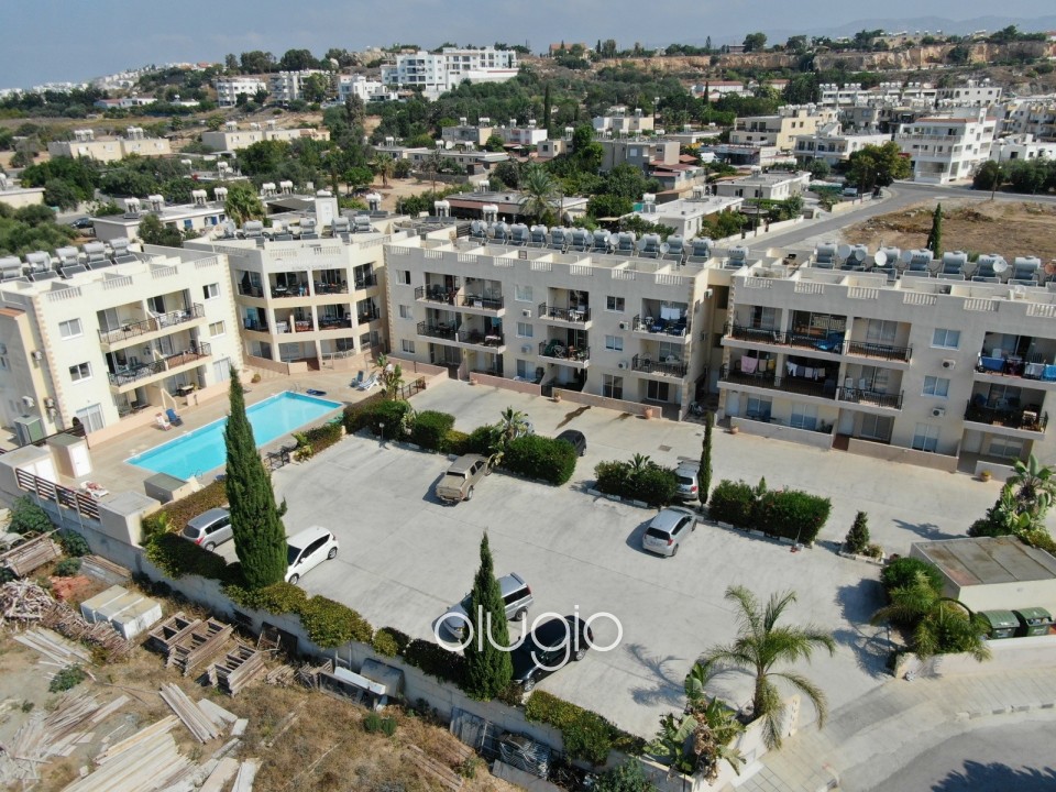 Apartment For Sale in Tombs of the Kings