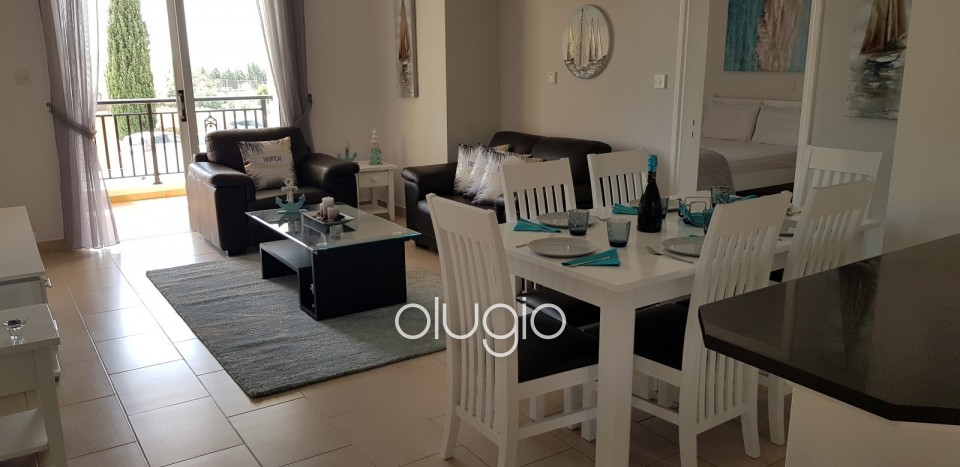 Apartment For Sale in Tombs of the Kings