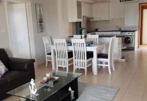 Apartment For Sale in Tombs of the Kings
