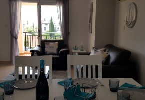 Apartment For Sale in Tombs of the Kings