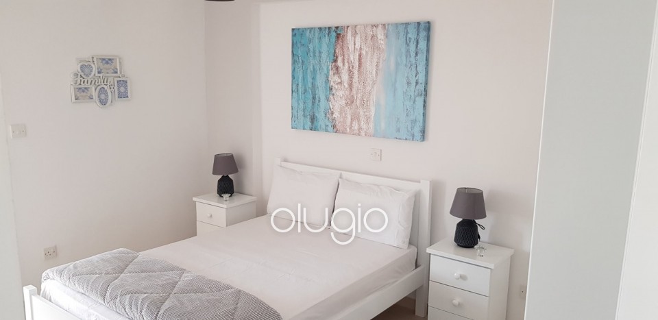 Apartment For Sale in Tombs of the Kings