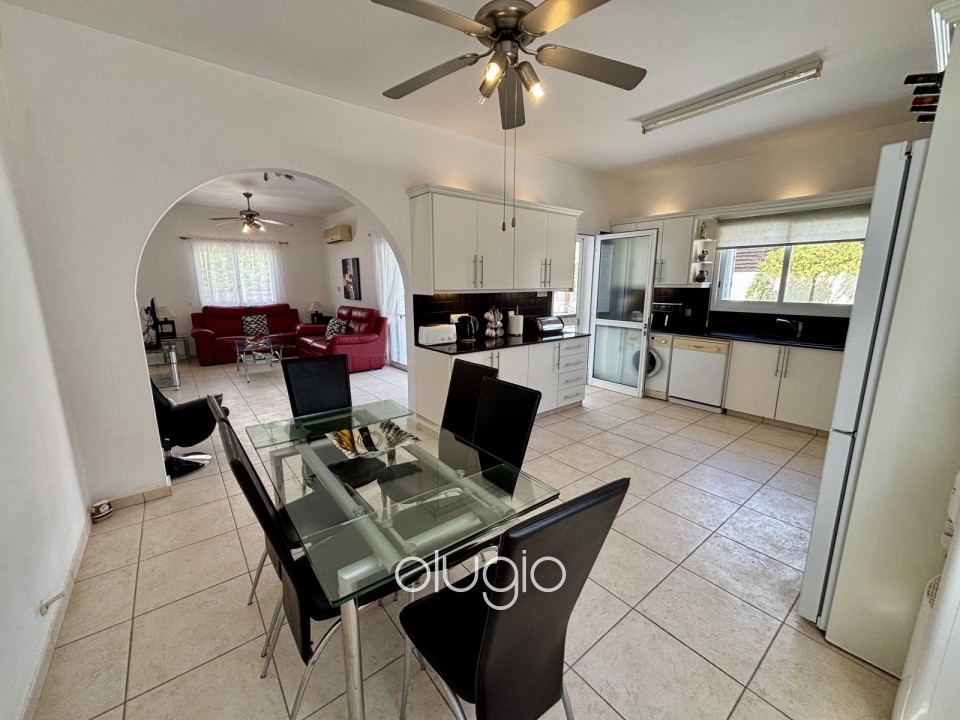 Detached Villa For Sale in Sea Caves - St.George