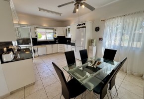 Detached Villa For Sale in Sea Caves - St.George