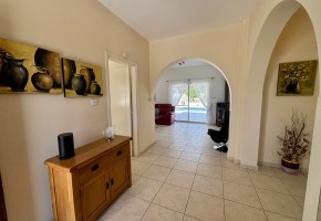 Detached Villa For Sale in Sea Caves - St.George