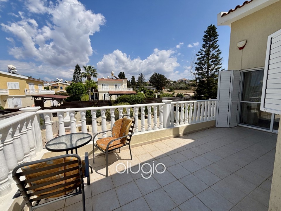 Detached Villa For Sale in Sea Caves - St.George
