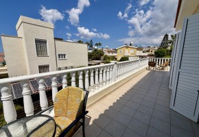 Detached Villa For Sale in Sea Caves - St.George