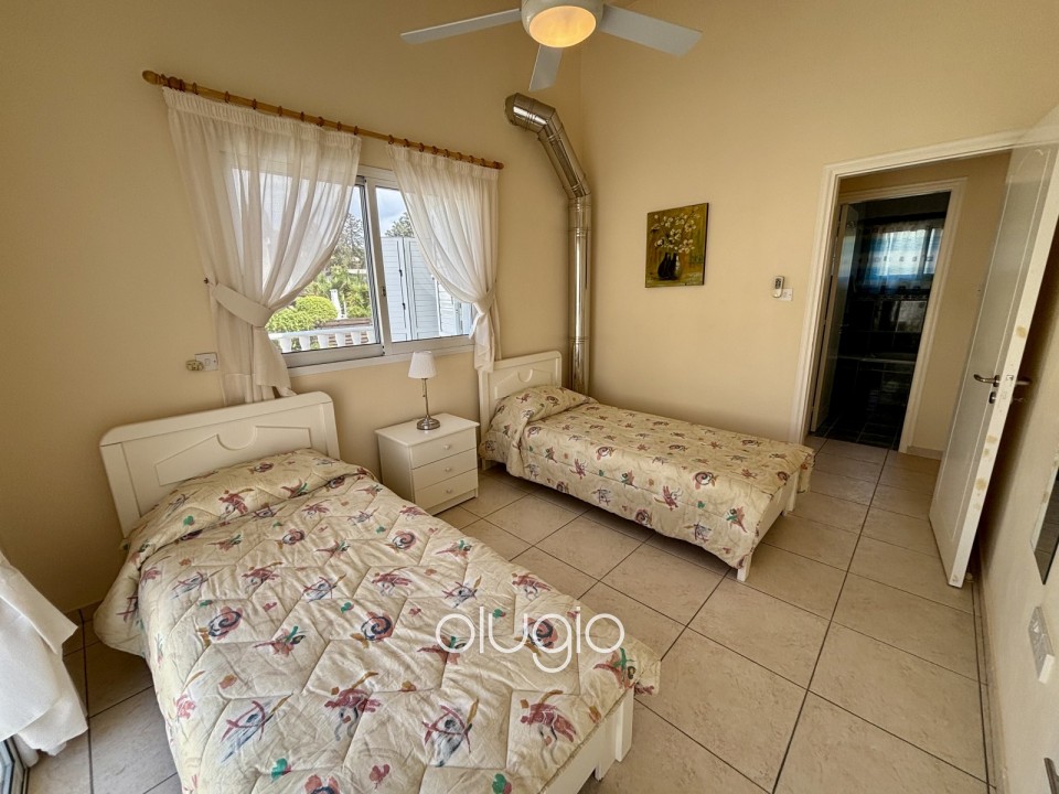 Detached Villa For Sale in Sea Caves - St.George
